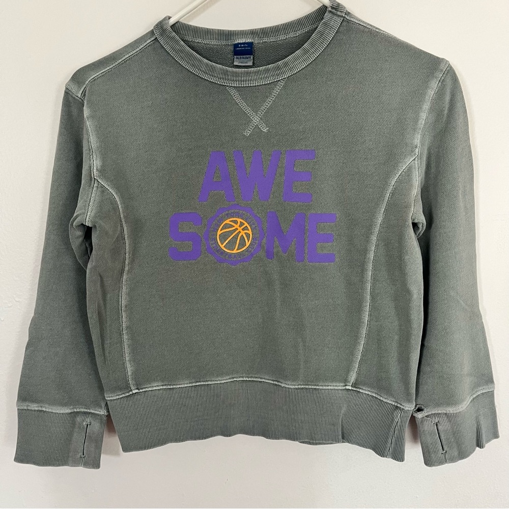 Grey Old Navy “Awesome” Sweater with Thumbhole Sleeves Size 6 - 7